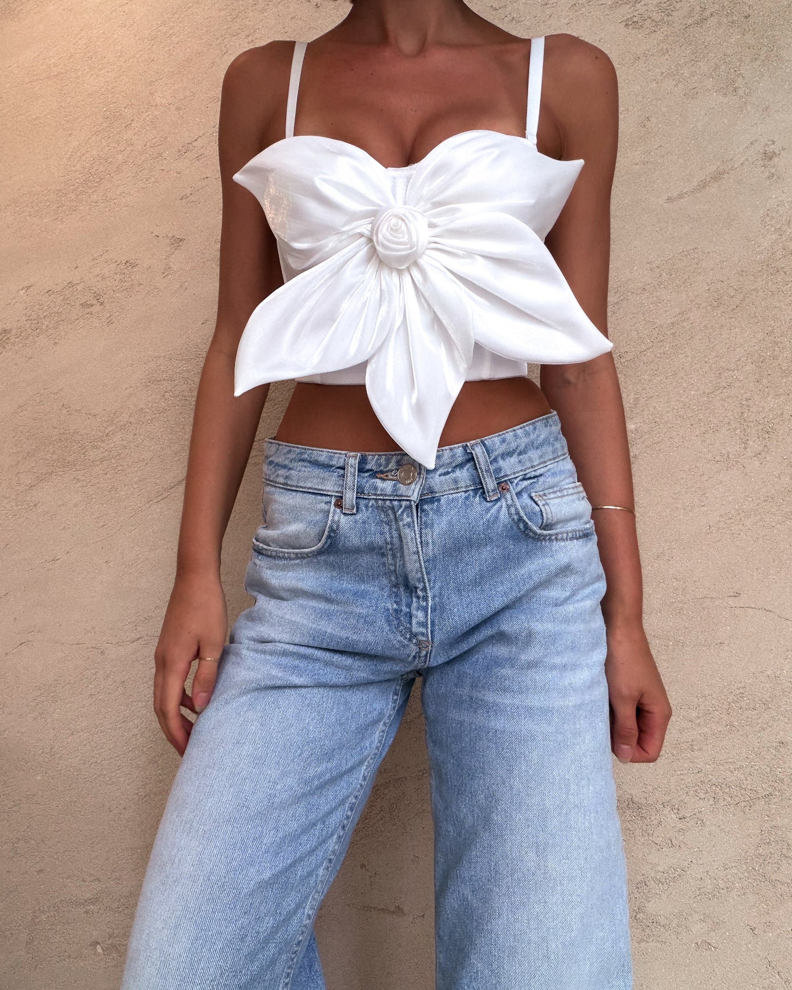 Camelia | Top con detalle floral